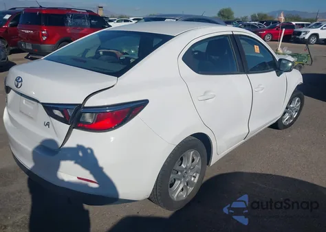 2017 Toyota Yaris Ia z USA, uszkodzony, nr VIN 3MYDLBYV7HY156091